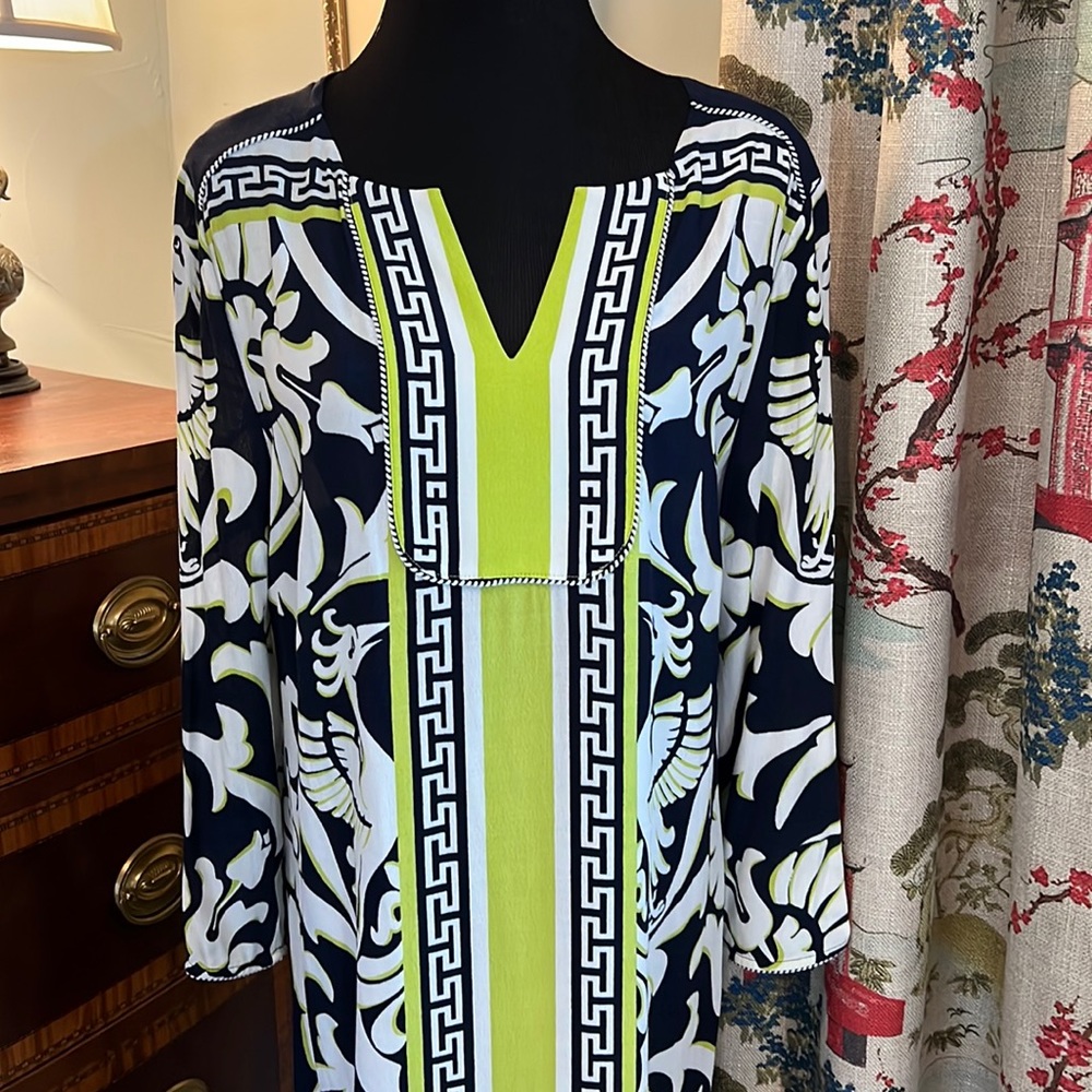 NWOT Crown and Ivy Size 12